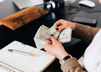 Smart Budget Hacks to Stretch Your Dollars