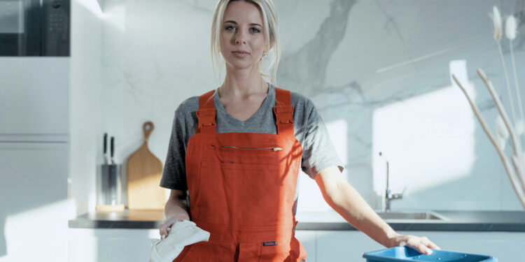 Simple Cleaning Hacks for People Who Hate Cleaning